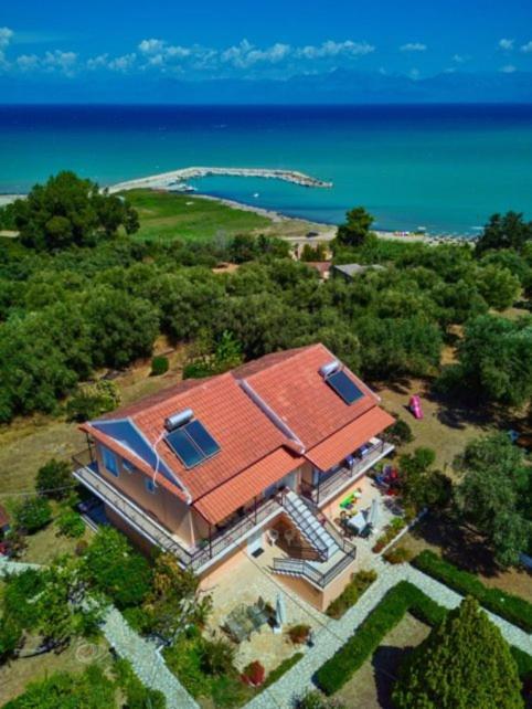 Maria'S Paradise Astrakeri Exterior photo
